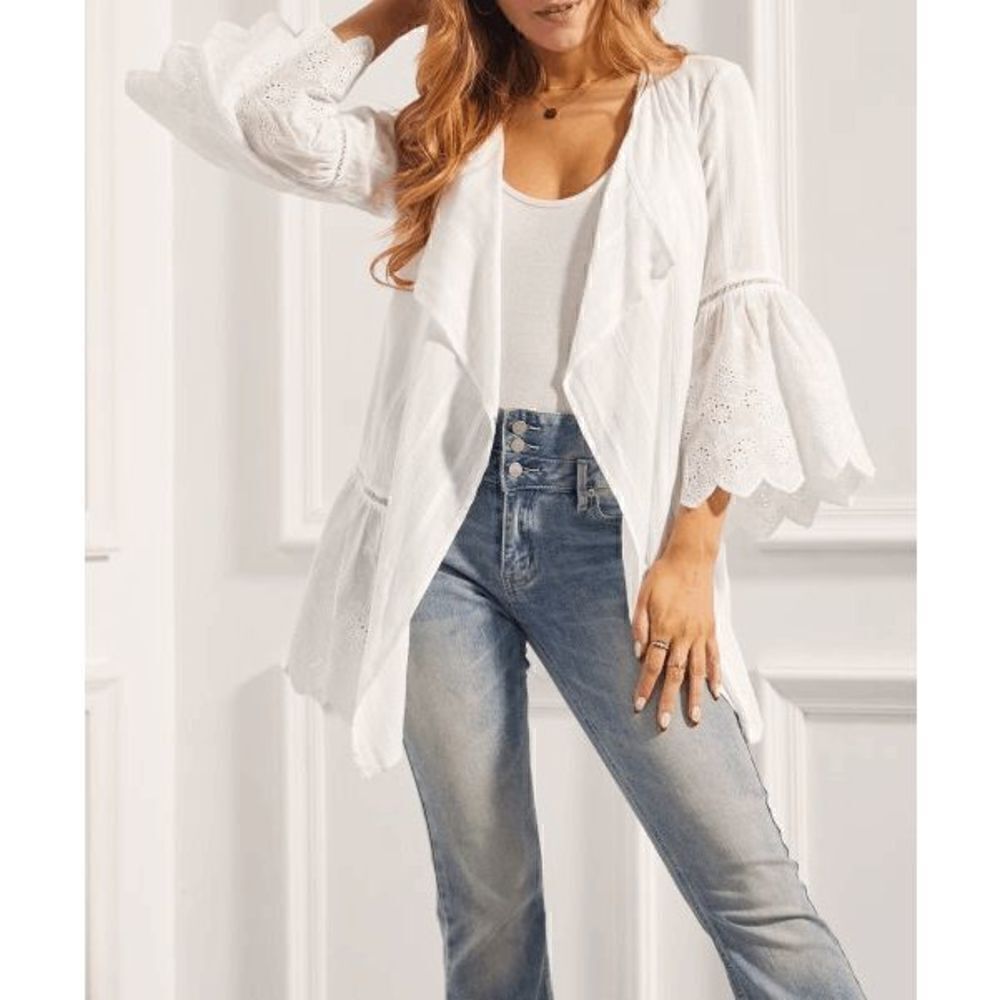 Suzanne Betro Women's White Eyelet Drape Front Kimono M 1933-D3